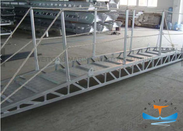 China Bend Type Marine Boat Ladders 600mm Inside Width With Anti - Slip Strip factory